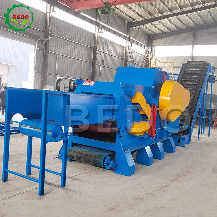 25-30 टन/घंटा 380V वनजन्य लकड़ी के टुकड़े करने वाली मशीन 18000kg भारी शुल्क औद्योगिक ड्रम स्क्रैडर