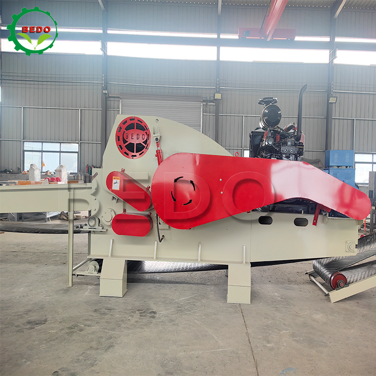 Powerful Diesel Engine Wood Chipper Machine with 25-35mm Chip Size and 12-15t/h Capacity