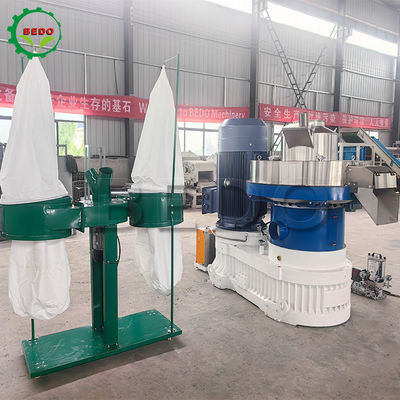 1500-2000 किलोग्राम/घंटा क्षमता वुड पेलेट मिल मशीन 0.15kw गियर पंप पावर ZQ500 रिड्यूसर