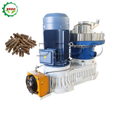 560 मिमी रिंग डाई वुड पेलेट मिल ZQ500 रिड्यूसर 380V वोल्टेज के साथ