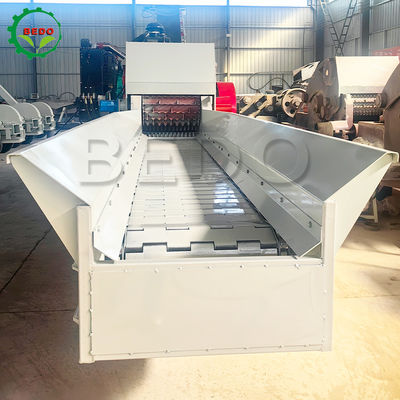 हाइड्रोलिक मोटर फीड कन्वेयर पावर वुड चीपर मशीन जिसमें 235HP मुख्य शक्ति और 25-35mm चिप आकार है